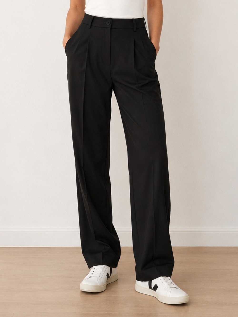 Marcella NYC NWT Black Pleated Wide Leg Trousers